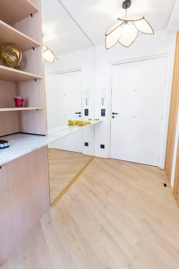 Appartement Luxueux 2 pièces Frontière Monaco à Beausoleil 0*,  France