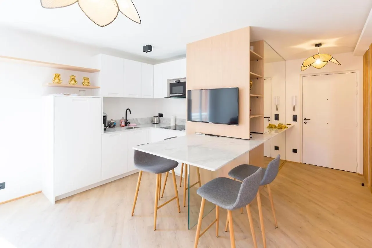Appartement Luxueux 2 pièces Frontière Monaco à Beausoleil